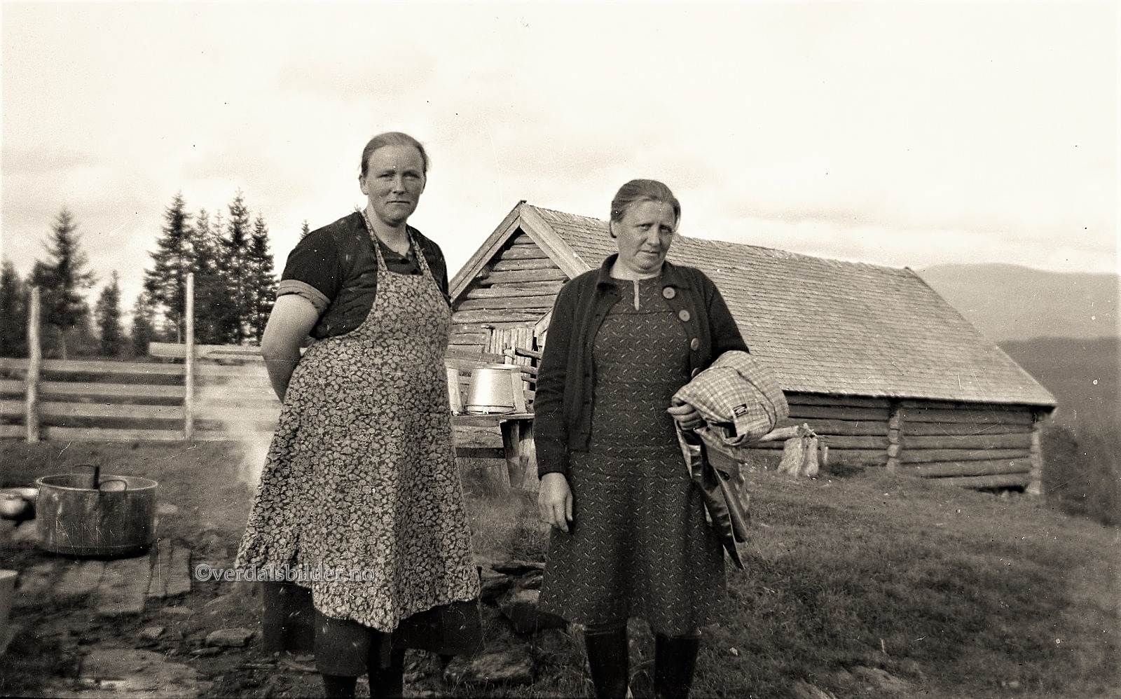 Ifølge Seterboka var Olga Nonseth setertaus på Tinnsvollen i 12 sommere og 1 sommer på Vollavollen. Det var i 1924. Utlånt med navn av Terje Reitan.