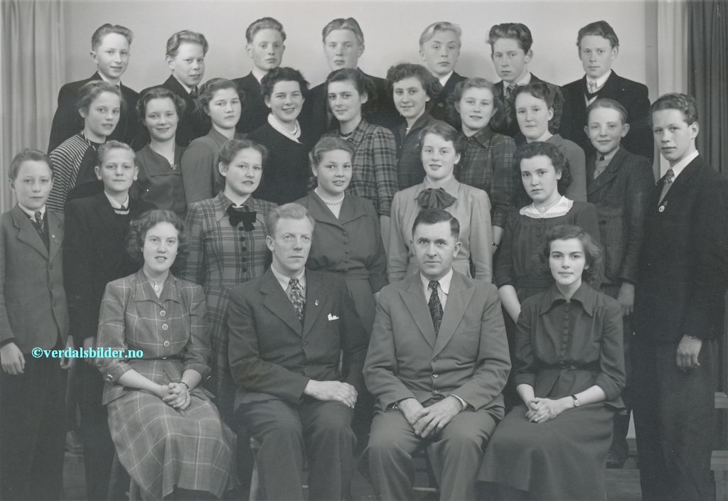 Klassen 1951/52 hadde undervisningslokale i Losjelokalet ved Ørabrua 